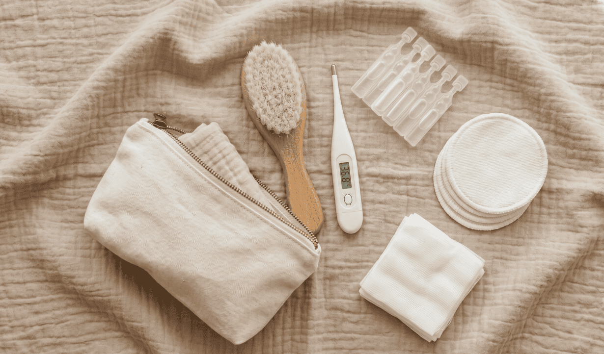 Trousse de soin bébé - Les essentielles par une infirmière puéricultrice